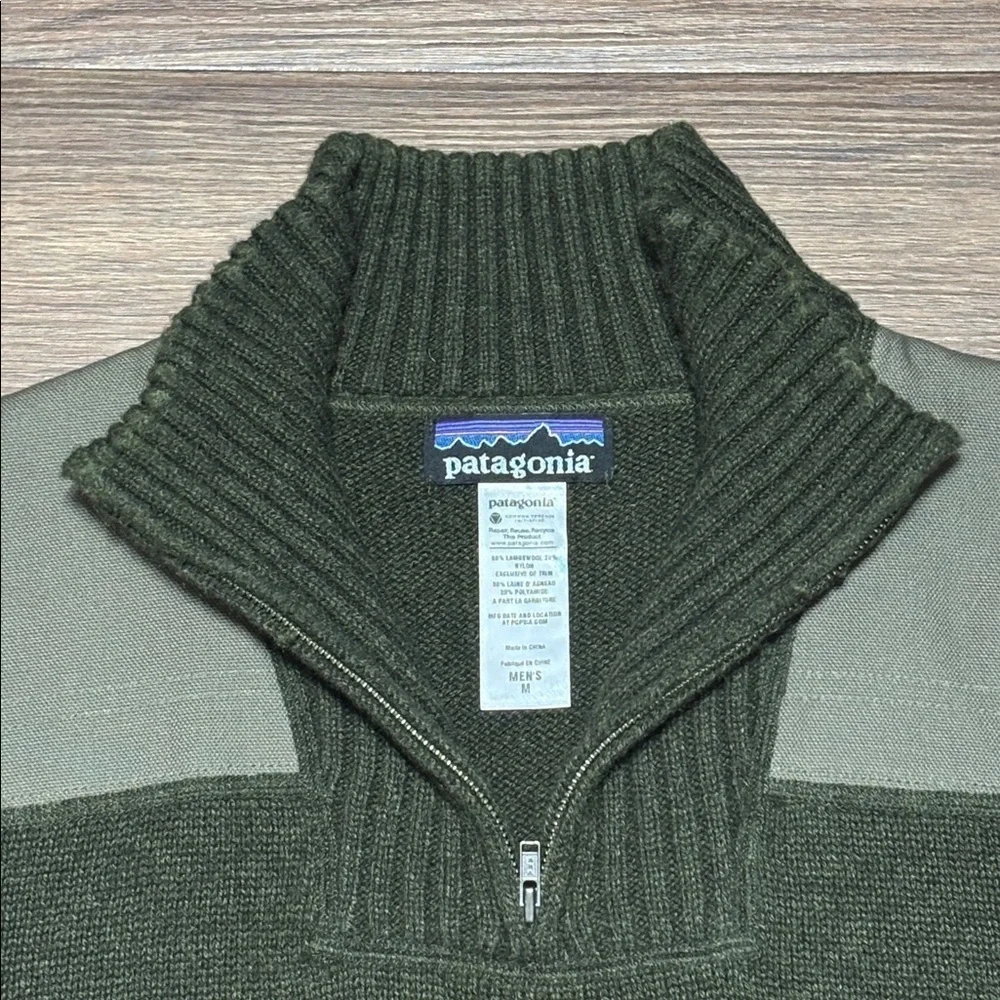 Patagonia Olive Green Half Zip Sweater Elbow Patch Mens M Pullover